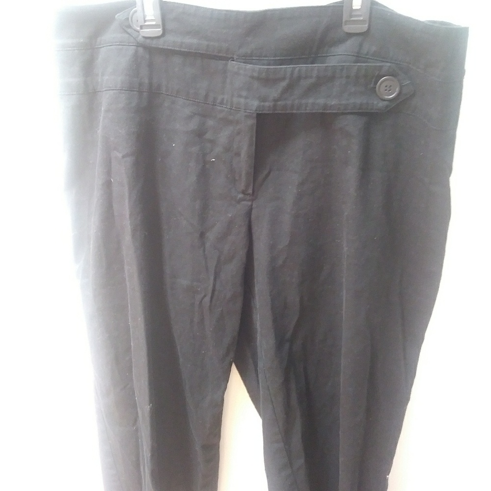 Ashley Stewart Black size18 capris